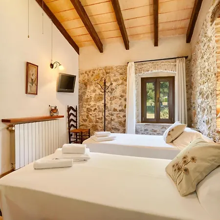 Casa rural Mas Ramades
